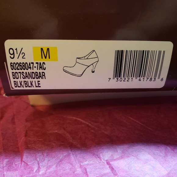 EUC Bandolino 4" Heeled shoes 9½ (wore once) - Picture 12 of 12